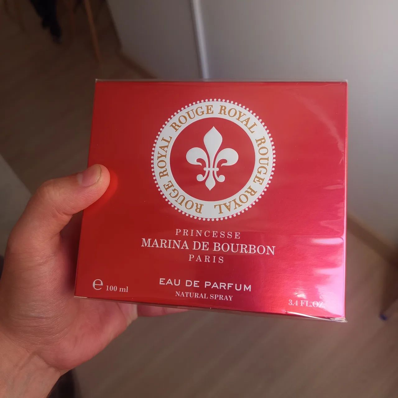 Marina de bourbon rouge Royal perfume 