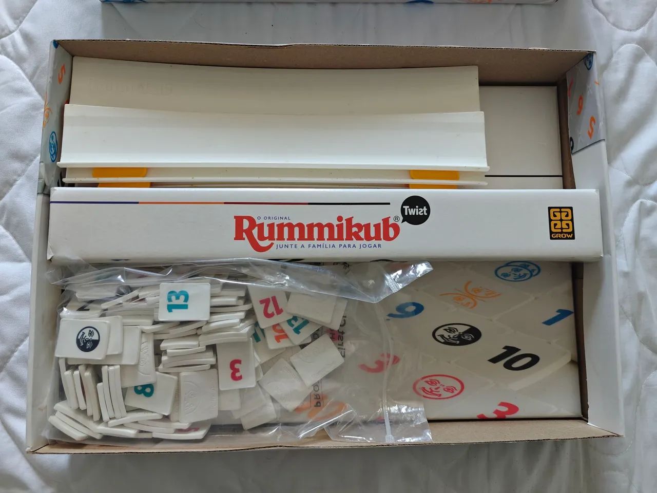 Jogo Tabuleiro Rummikub Twist - Foto 3