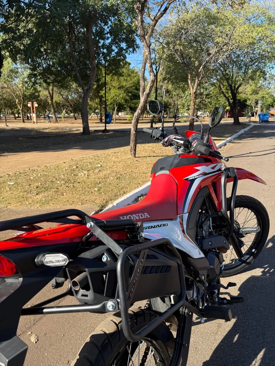 Tornado 300 / Xr 300l - Foto 4