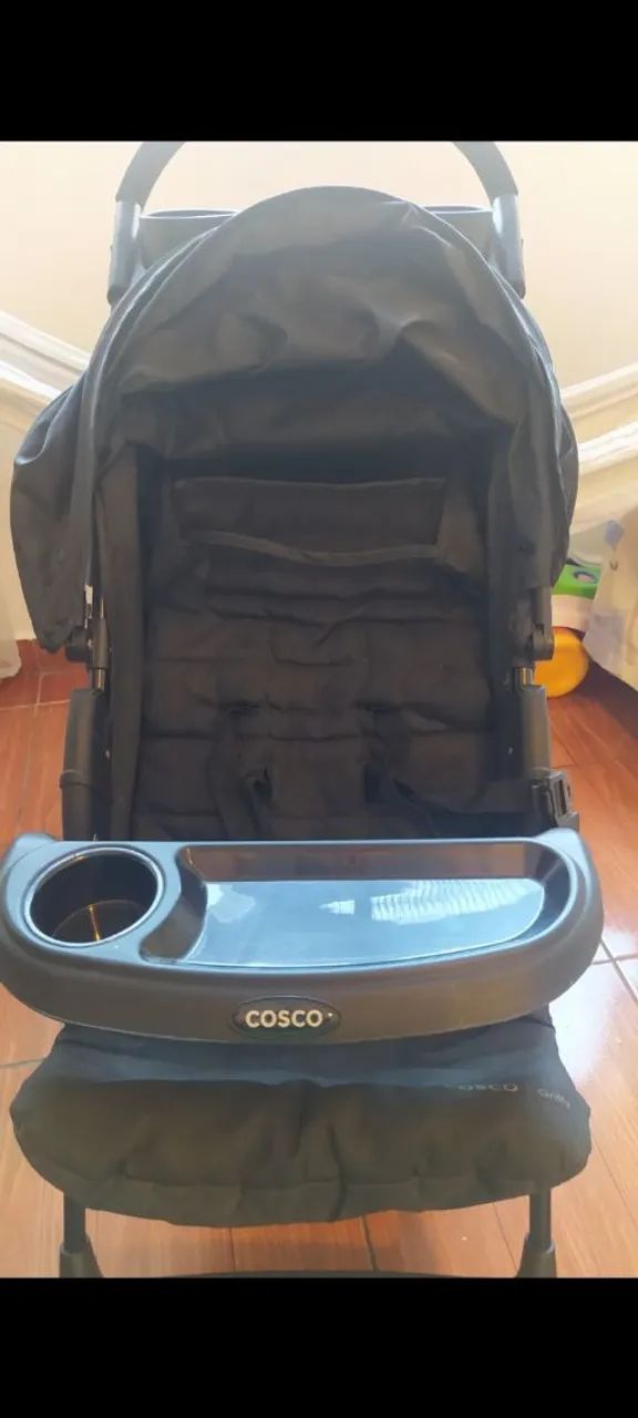 Carrinho de bebê praticamente novo - Foto 2