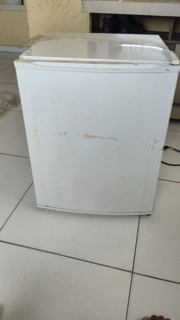 Frigobar Eletrolux 