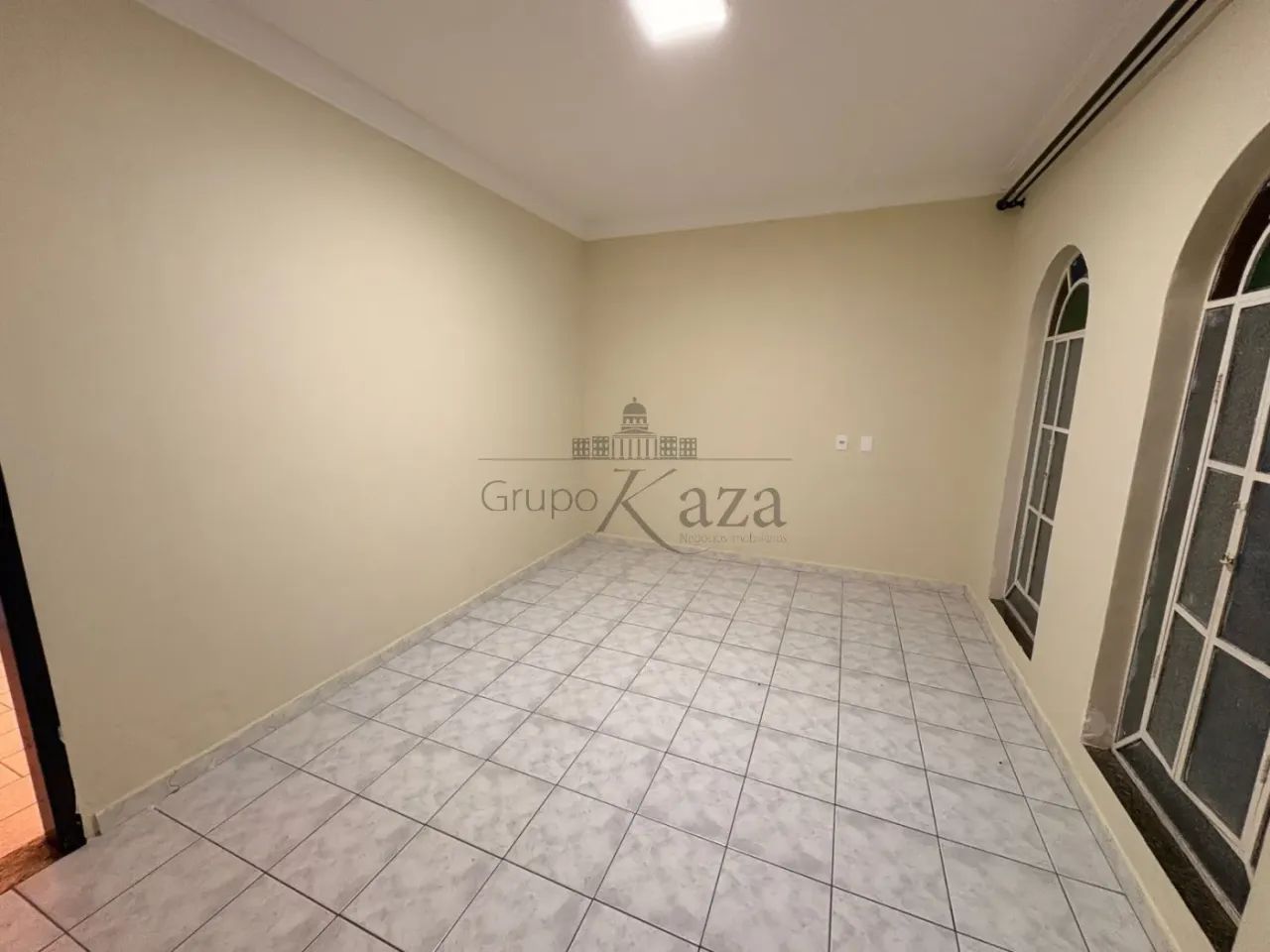 Casa - Bosque dos Eucaliptos - 4 Dormitórios - 250m².
