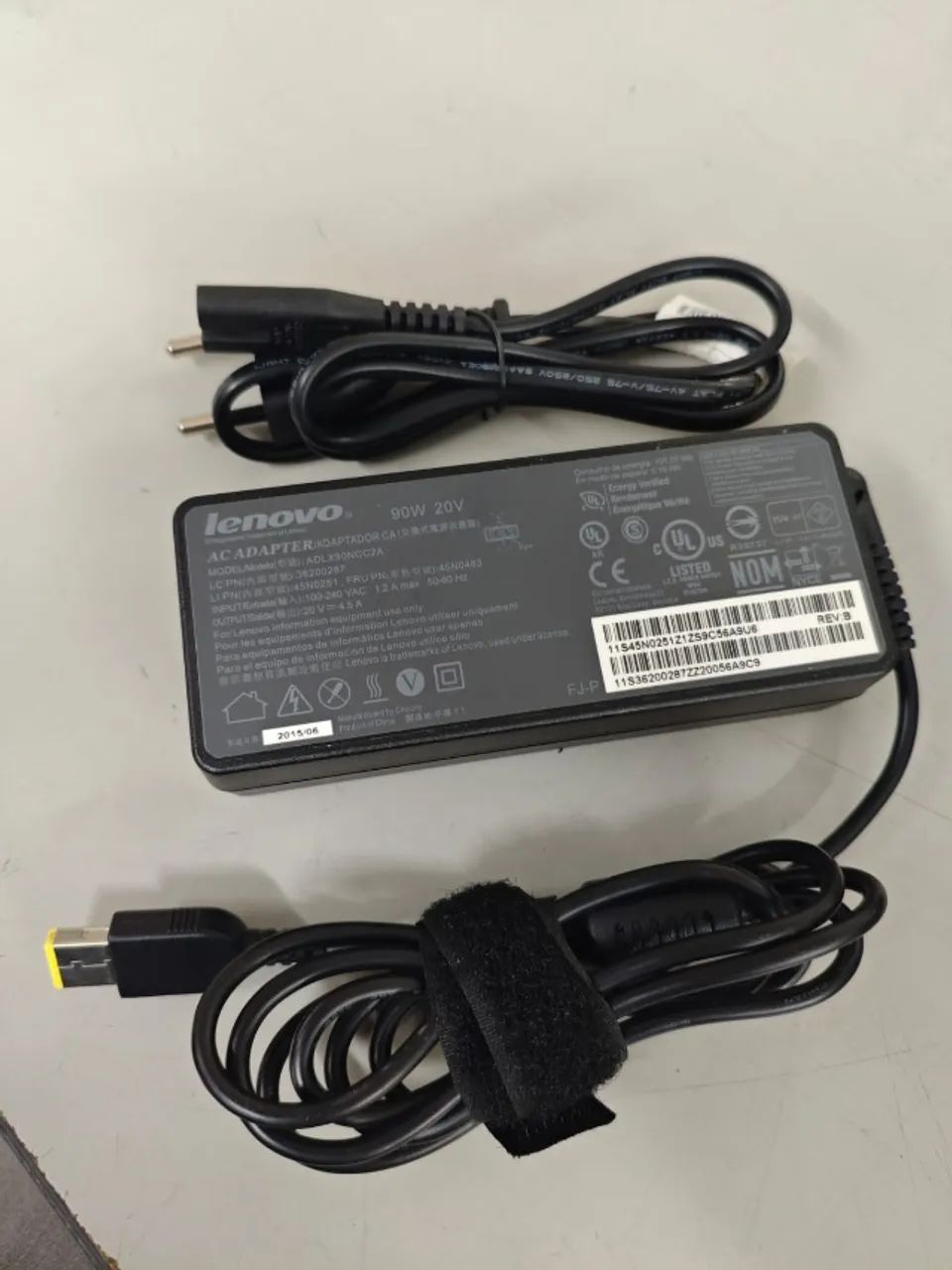FONTE LENOVO 20V 4.5A 90W -  COM CABO DE FORÇA 100-240 VAC BIVOLT AUTOMÁTICO! - Foto 3