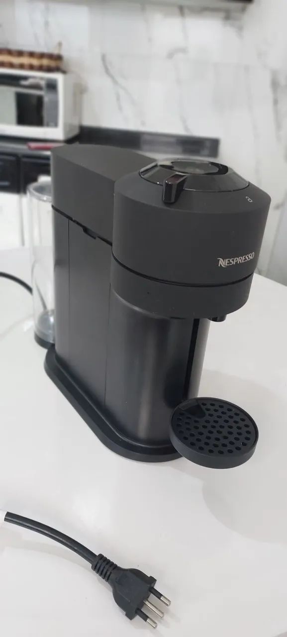 Cafeteira nespresso virtuo next