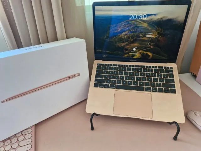Macbook Air 2019, Tela 13.3'', Core I5, 8gb, Ssd-128gb Rose Rose