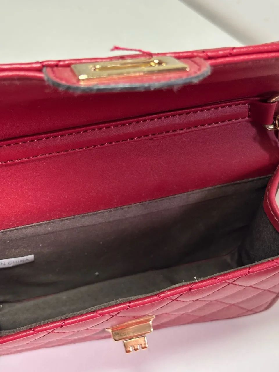 Bolsa Vermelha - Foto 2
