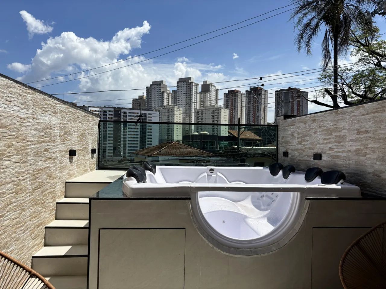 Sobrado para venda em Vila Roque com 3 quartos, sendo 2 suítes, 182m²