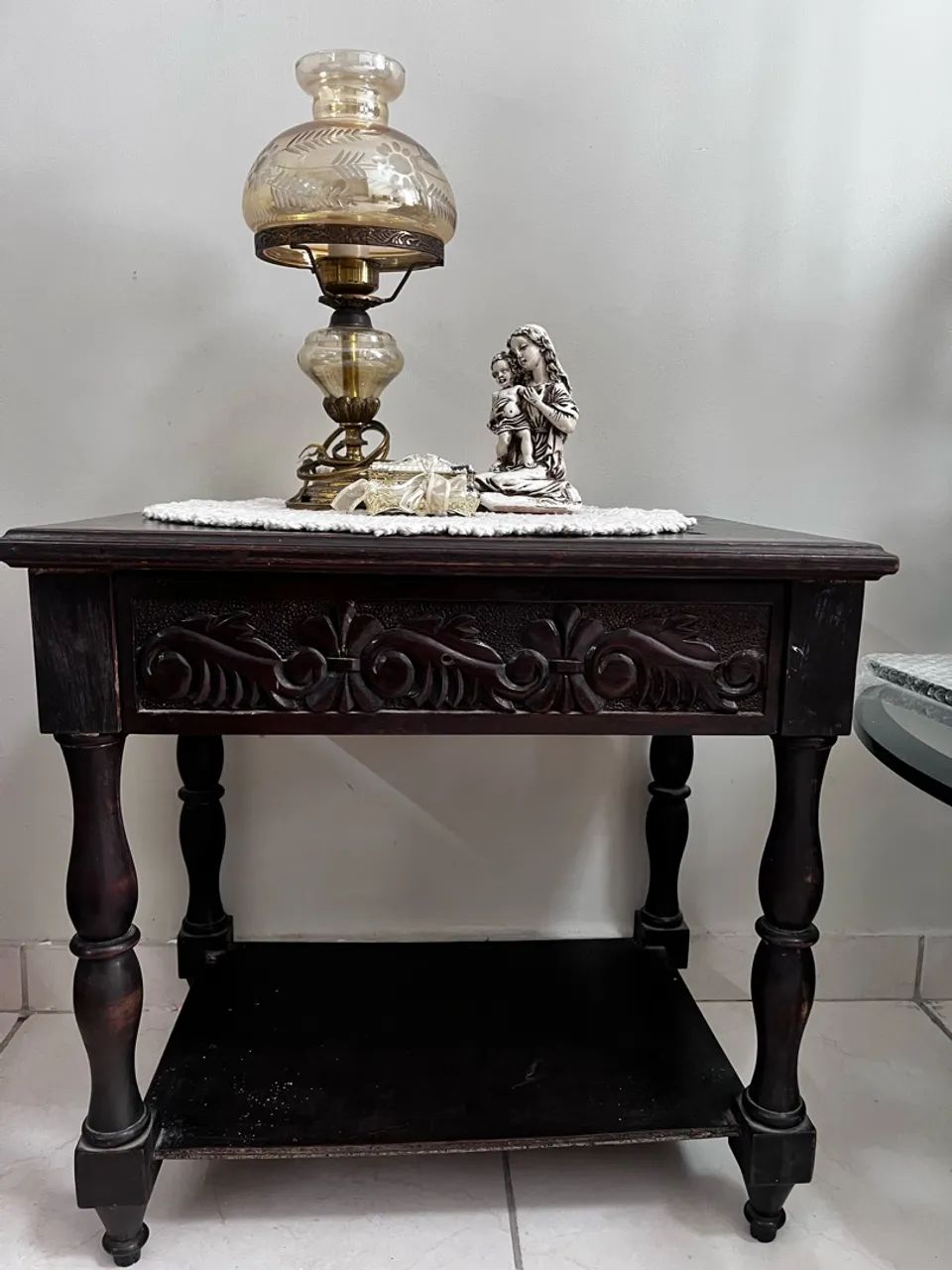 Mesinha cabeceira/criado mudo