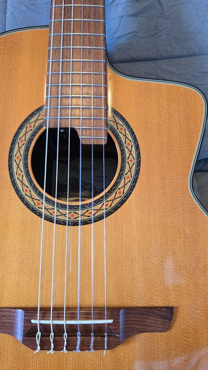 VIOLÃO TAKAMINE NYLON TC135SC COM HARDCASE ORIGINAL