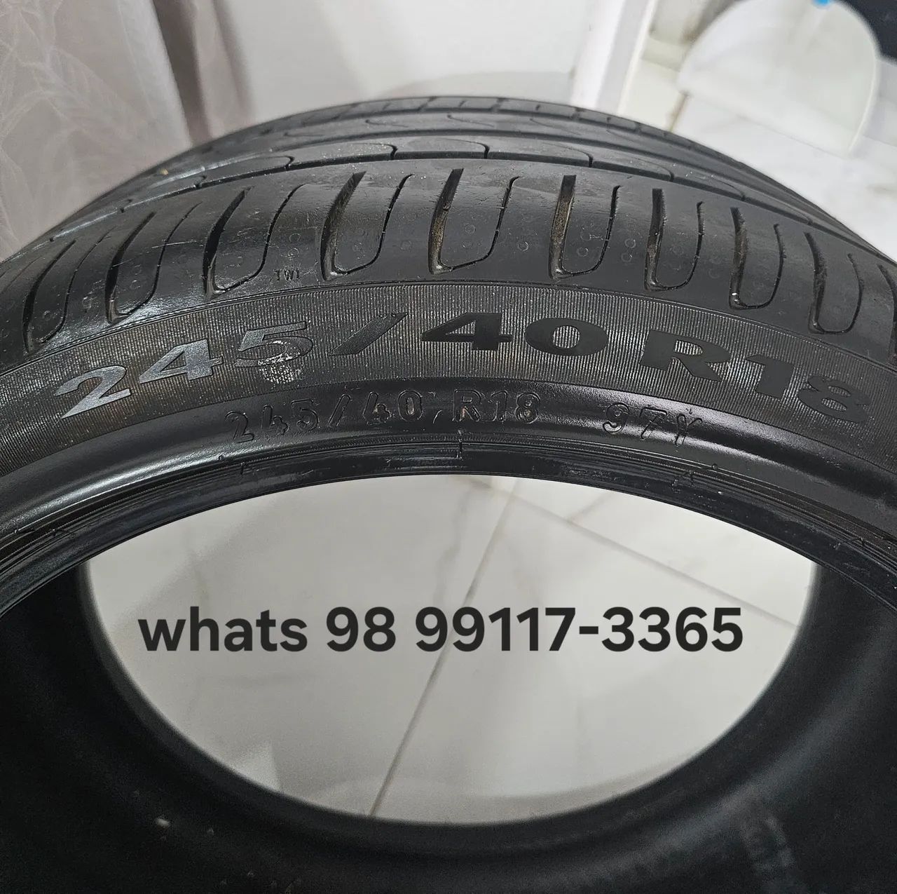 PNEU ARO 18 245/40 está  70%.