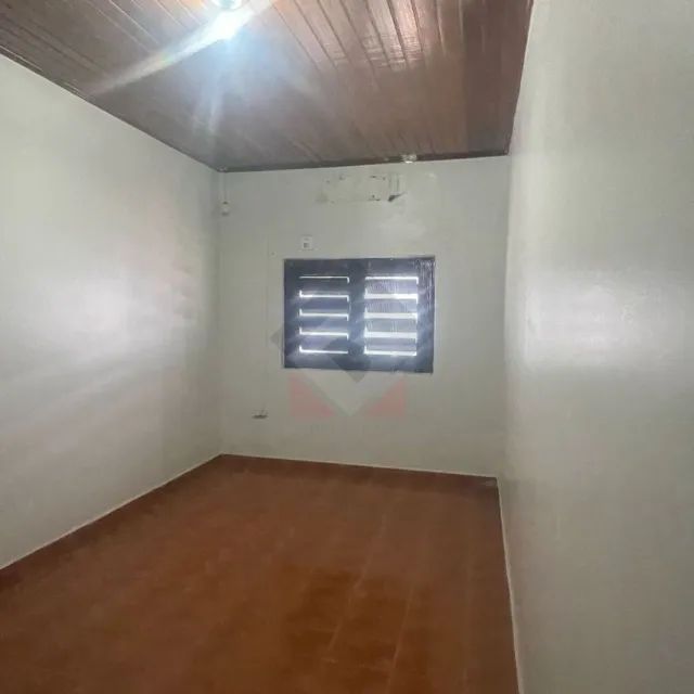 ALUGA-SE CASA 1 QUARTO 1 SUÍTE - Foto 2