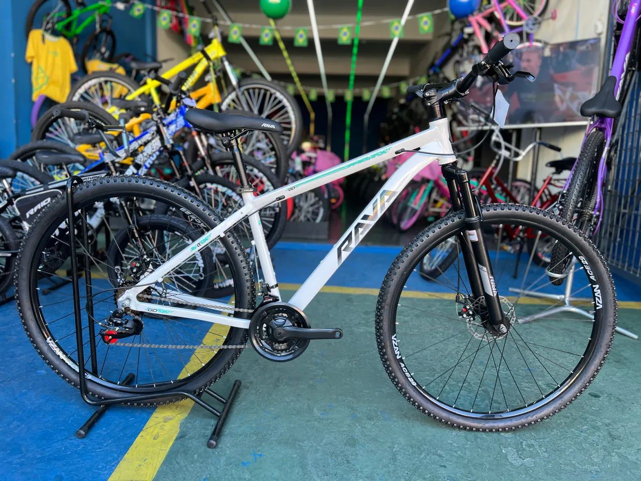 Bicicleta Rava aro 29 - Branca - Foto 2