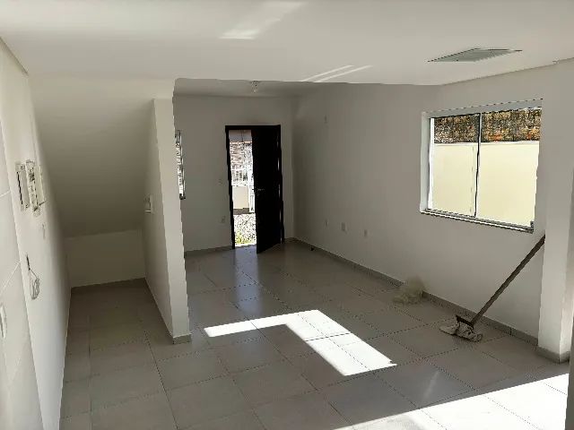 Sobrado Charmoso e Funcional com Pátio Privativo e 2 quartos! - Foto 5