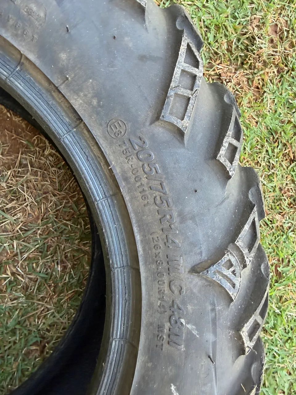 Vendo par pneu 14 quadriciclo  - Foto 4