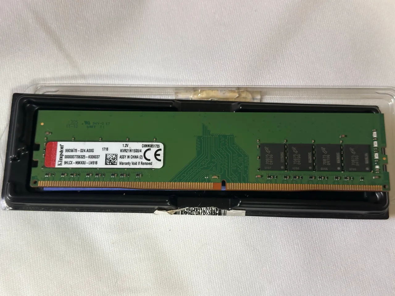 Memória RAM Crucial 16GB DDR4 2400 - SODIMM - Memória RAM - Centro