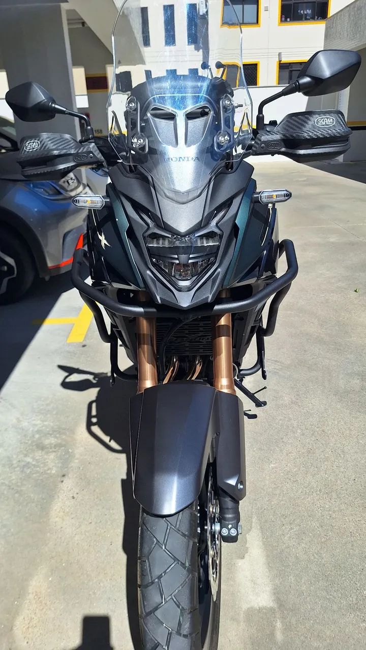 Linda CB 500 X