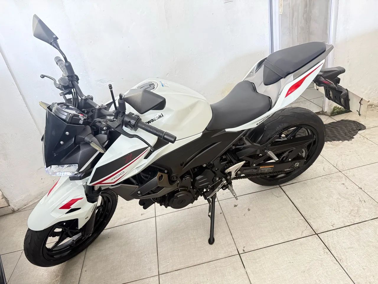 白ゼロサバキ Motos Kawasaki Z 2022 no Ceará