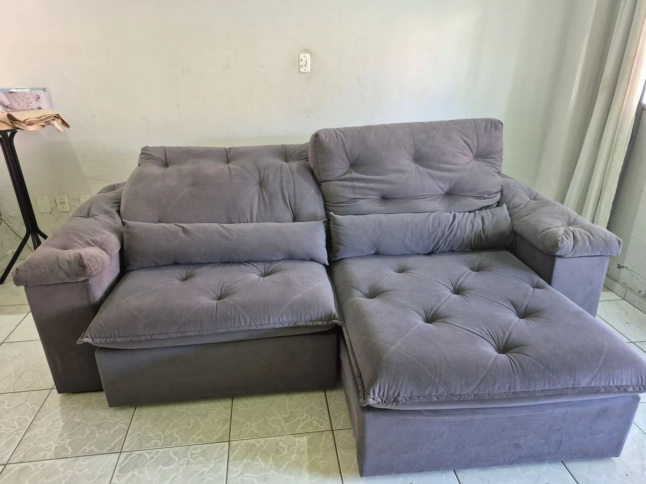 Sofá Retrátil e Reclinável Cinza - Foto 2
