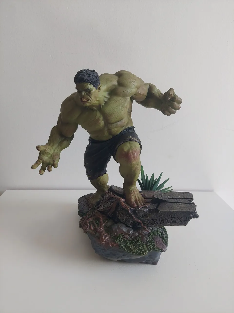 Hulkbuster Iron Studios 1/10 peça nova item raro - Hobbies e