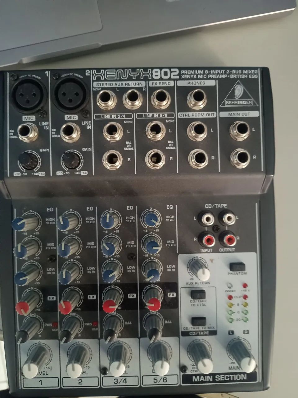 Mesa de som Behringer 802 - Foto 2