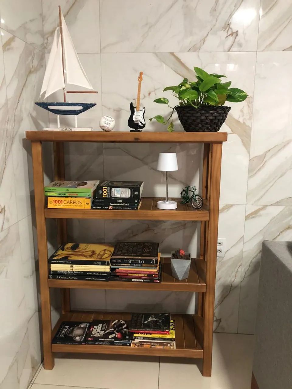 Estante rústica multiuso 