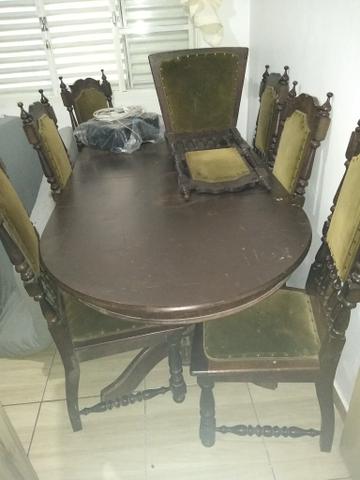 Mesa de jantar imbuia
