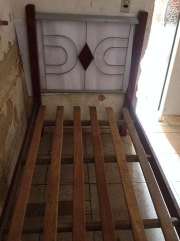 Cama solteiro Vender logo!