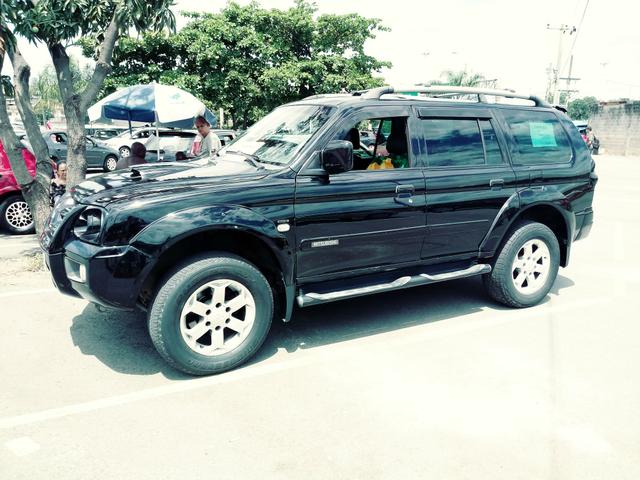 Pajeiro sport hpe 2010