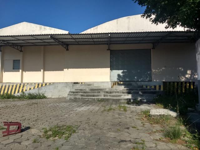 Galpão industrial 2000m², com docas, pé direito alto, piso de alta resistencia - Foto 6