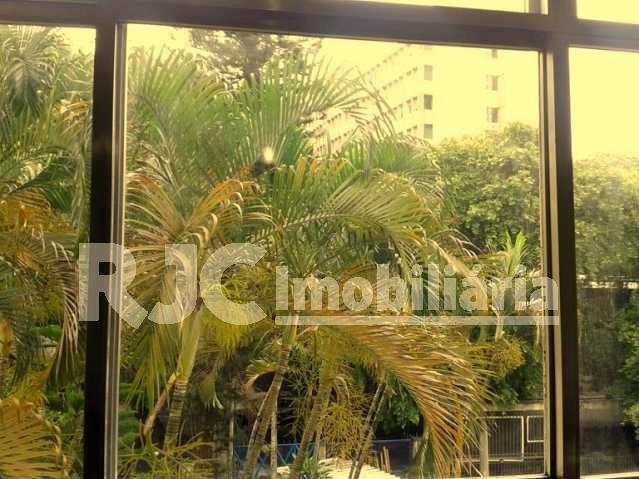 Oportunidade!! 2 qtos com dep e vaga no condomíno garantida 80m² no iptu - Foto 12