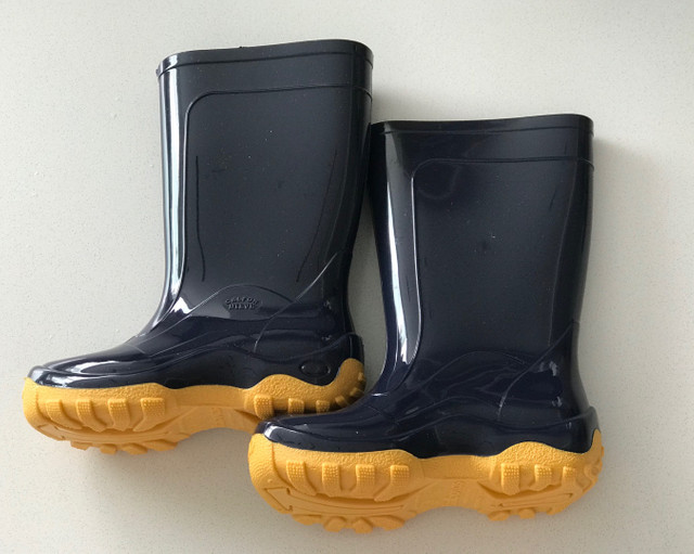 galocha azul e amarela