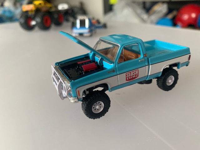 M2 Machine Silverado  - Foto 4
