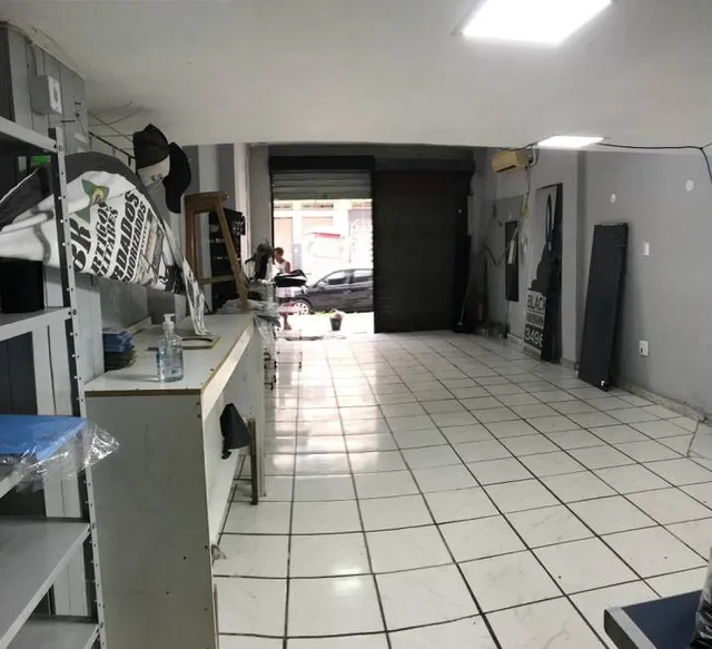 Loja / Salão / Ponto Comercial com cozinha, 25 m² em Barreiro, Belo  Horizonte - ZAP Imóveis