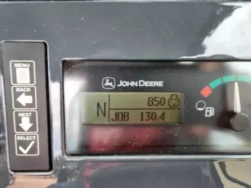 Retroescavadeira Jhon Deere 310 seminova  - Foto 6