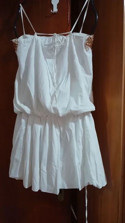 LINDO VESTIDO BRANCO COM DETALHES EM RENDA!! - Foto 3
