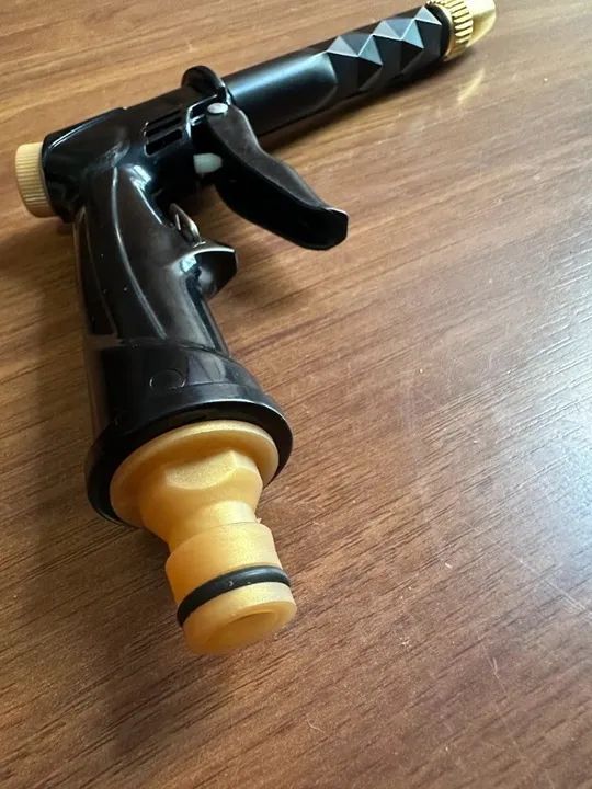 Esguicho  de mangueira pressão aguar as plantas lavar carro quintal pratica eficiente faci - Foto 3