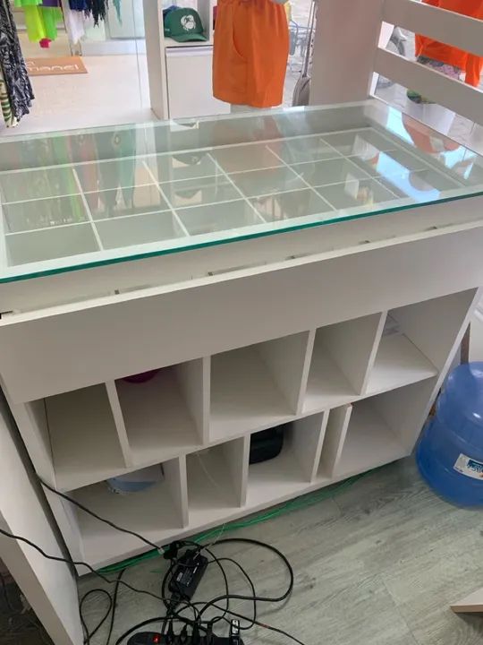 Balcão MDF para Joias com nichos - Foto 4
