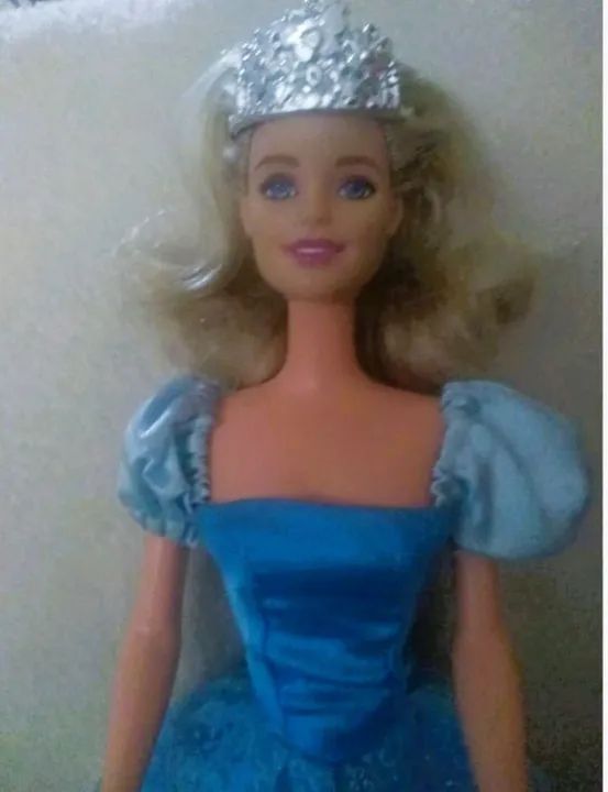 BARBIE ANTIGA