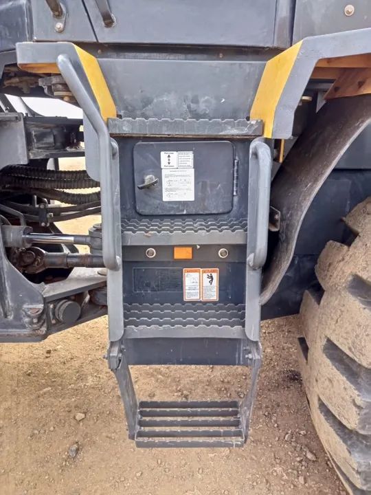 Baixei para vender rapido - Carregadeira Liu Gong 856 H ANO 2019 Horimetro 5.850 h - Foto 4