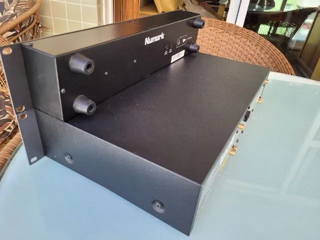 Controladora de Som CD Player Numark Modelo MP-302 - Foto 3