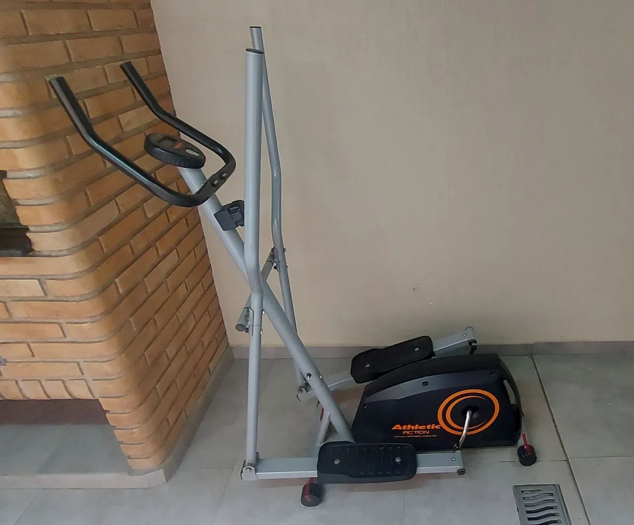 Elíptico Athletic Action