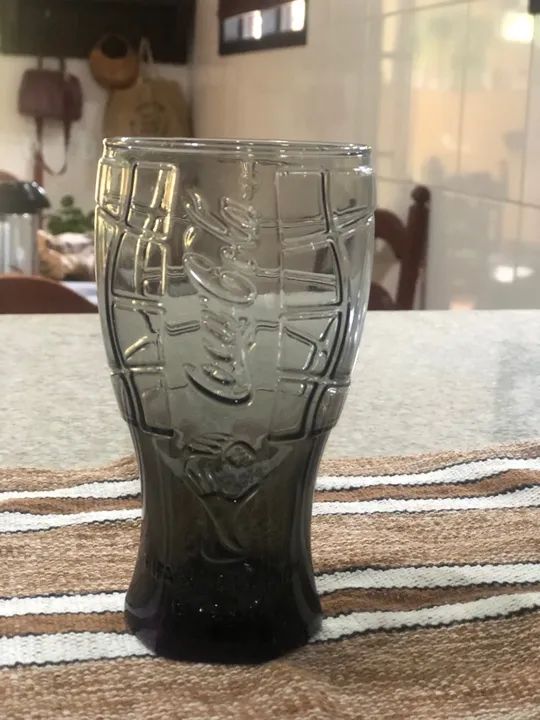 Copo de vidro da coca cola 