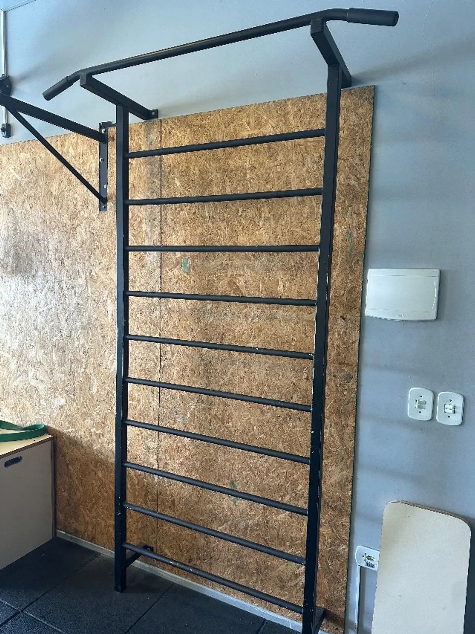 Espaldar para ginástica ou fisioterapia em ferro64314891607809121