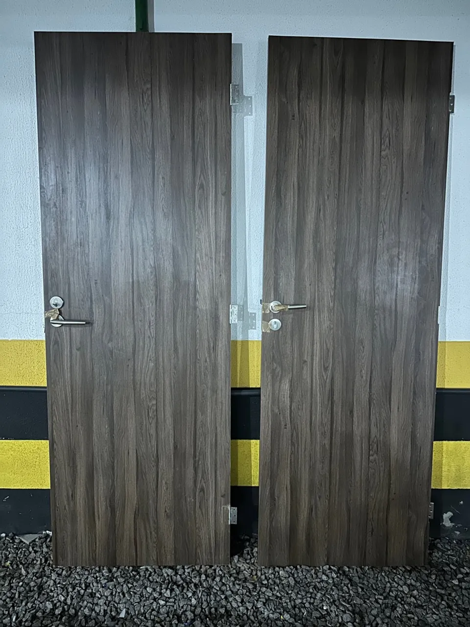 Portas de Madeira com Design Moderno