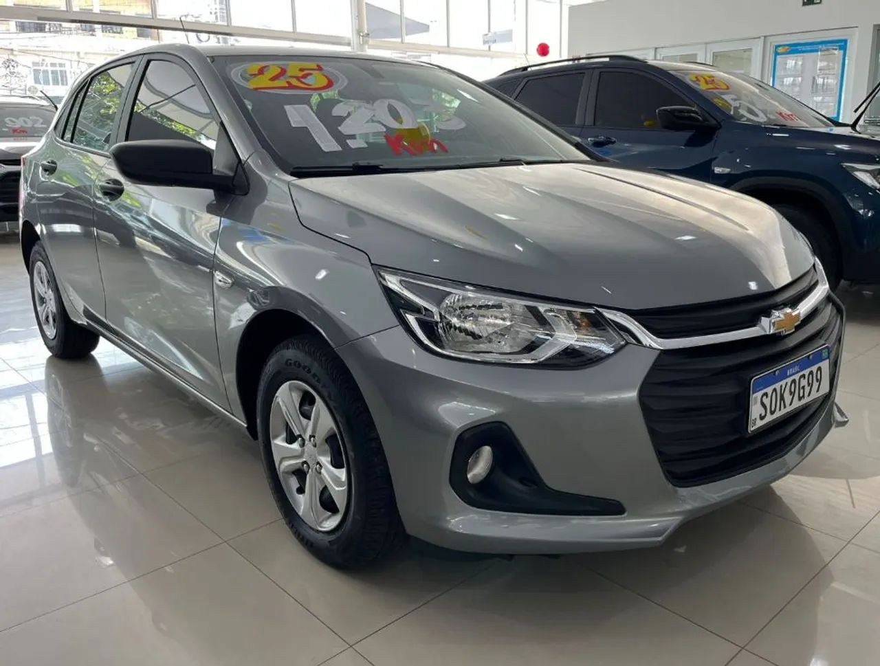 Onix Hatch 1.0 Manual 2025 - APENAS 1.500 KM ( OFERTA ) Vendedor ÍTALO  - Foto 2