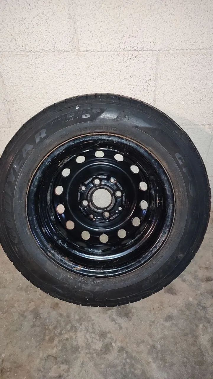 Pneu 165 / 70 R13  + Roda de Aço aro 13 - Foto 3