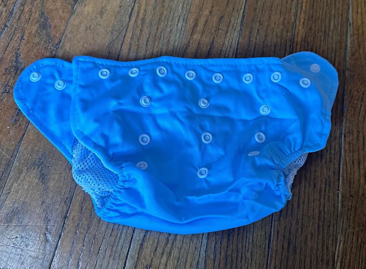 Fraldas Ecologicas para bebes  tamanho unico importadas ( novas) - Foto 2