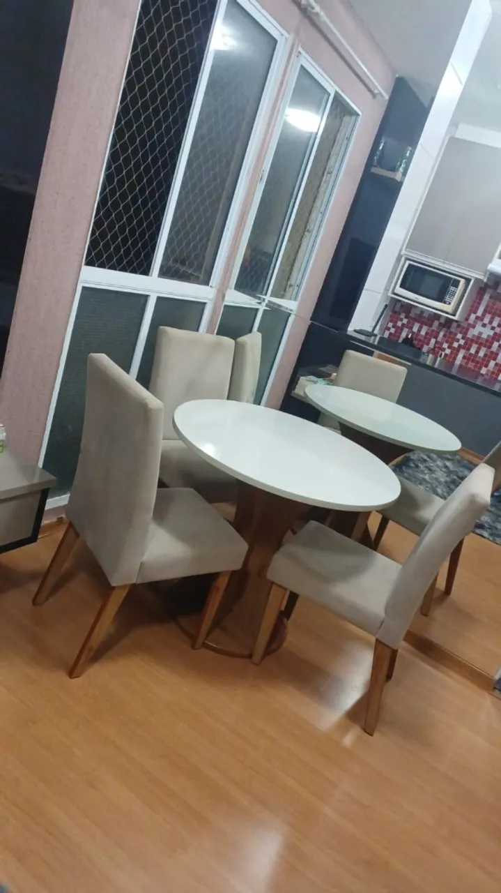 Mesa de Jantar com 4 Cadeiras