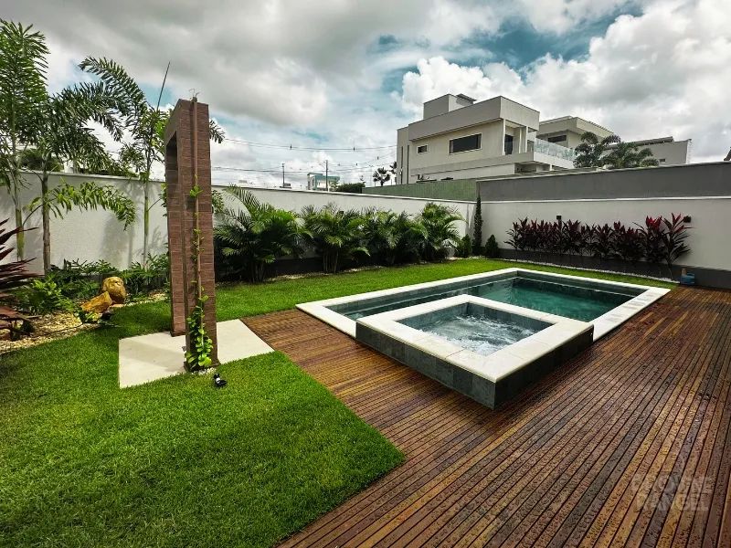 Duplex, 4 quartos com piscina, 233m²em Terras Alphaville Cidade Alpha - Eusébio - CE