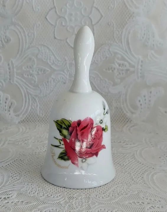 Antigo Raro Sino Coleção Porcela Branca Decorada Com Rosa